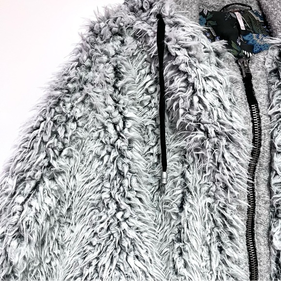 Free People Fluffy Dolman Jacket Faux Fur Varsity Hooded Oversized SZ XS/S Cozy - Picture 6 of 15